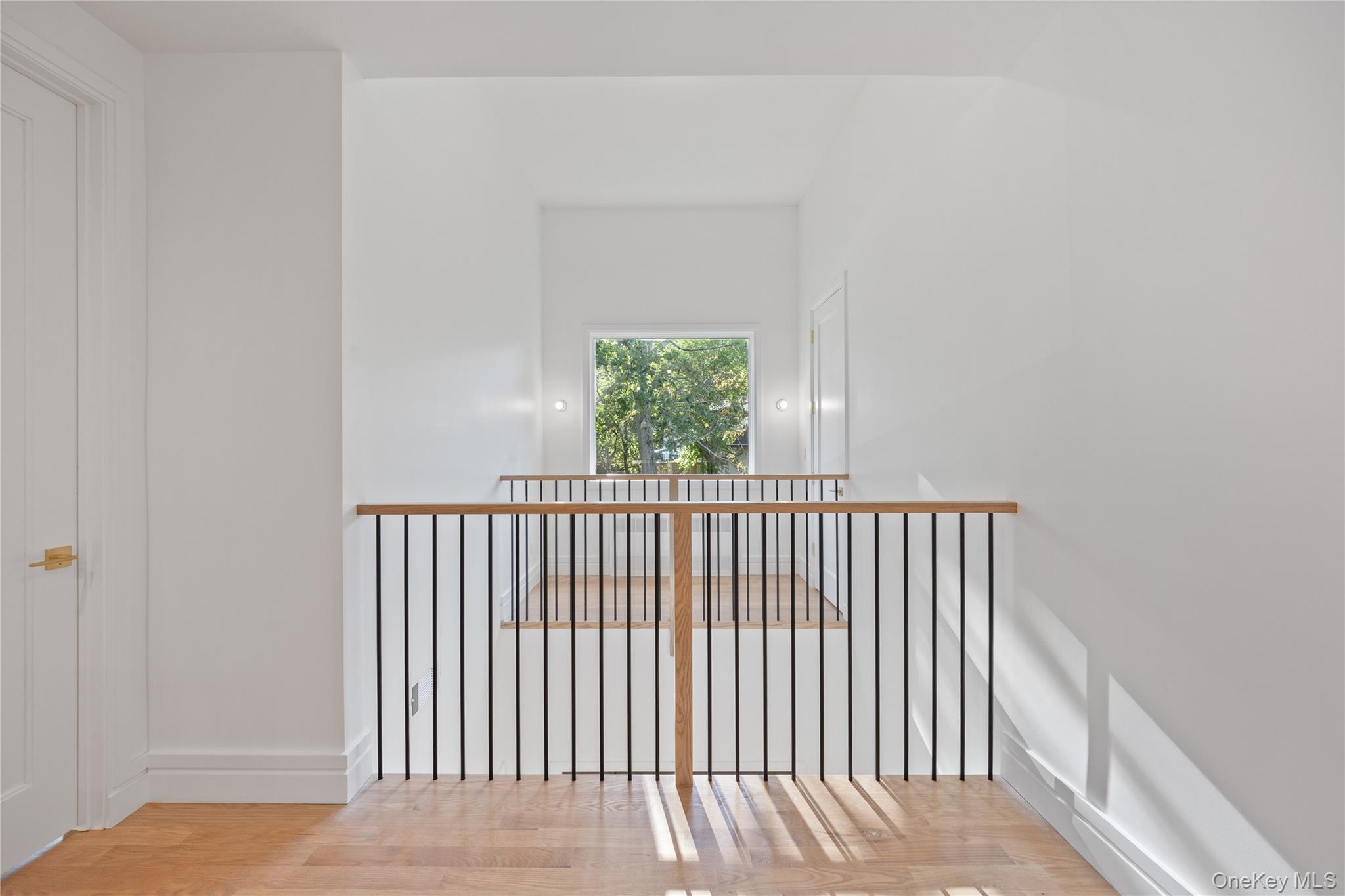 40 Singer Avenue Unit: 214