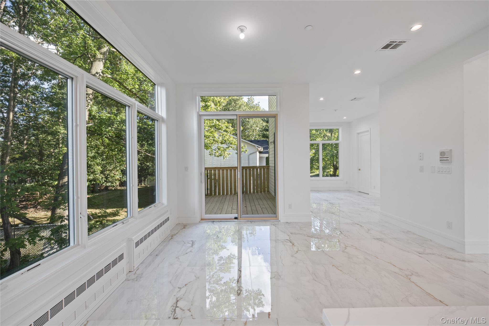 40 Singer Avenue Unit: 214