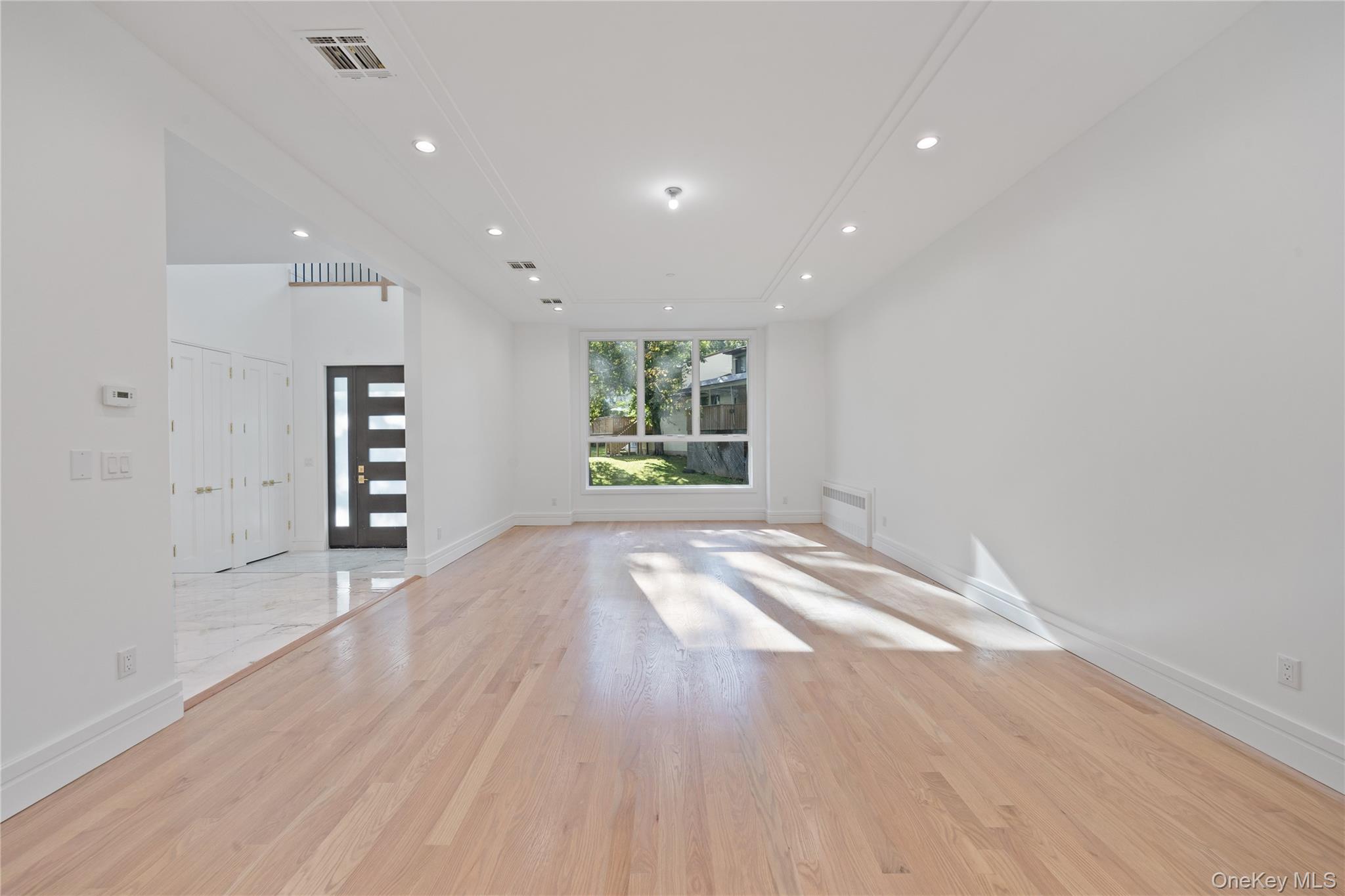 40 Singer Avenue Unit: 214