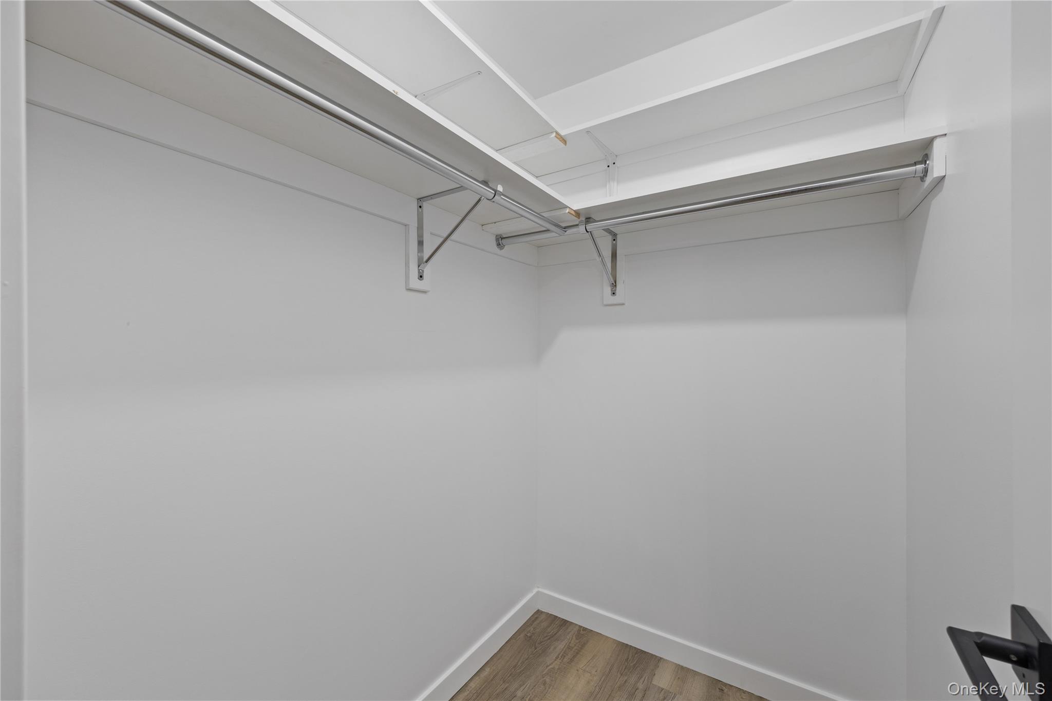 40 Singer Avenue Unit: 214