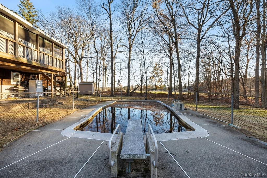 9 New Ackertown Road