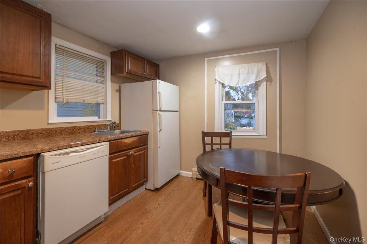 28 E Catherine Street