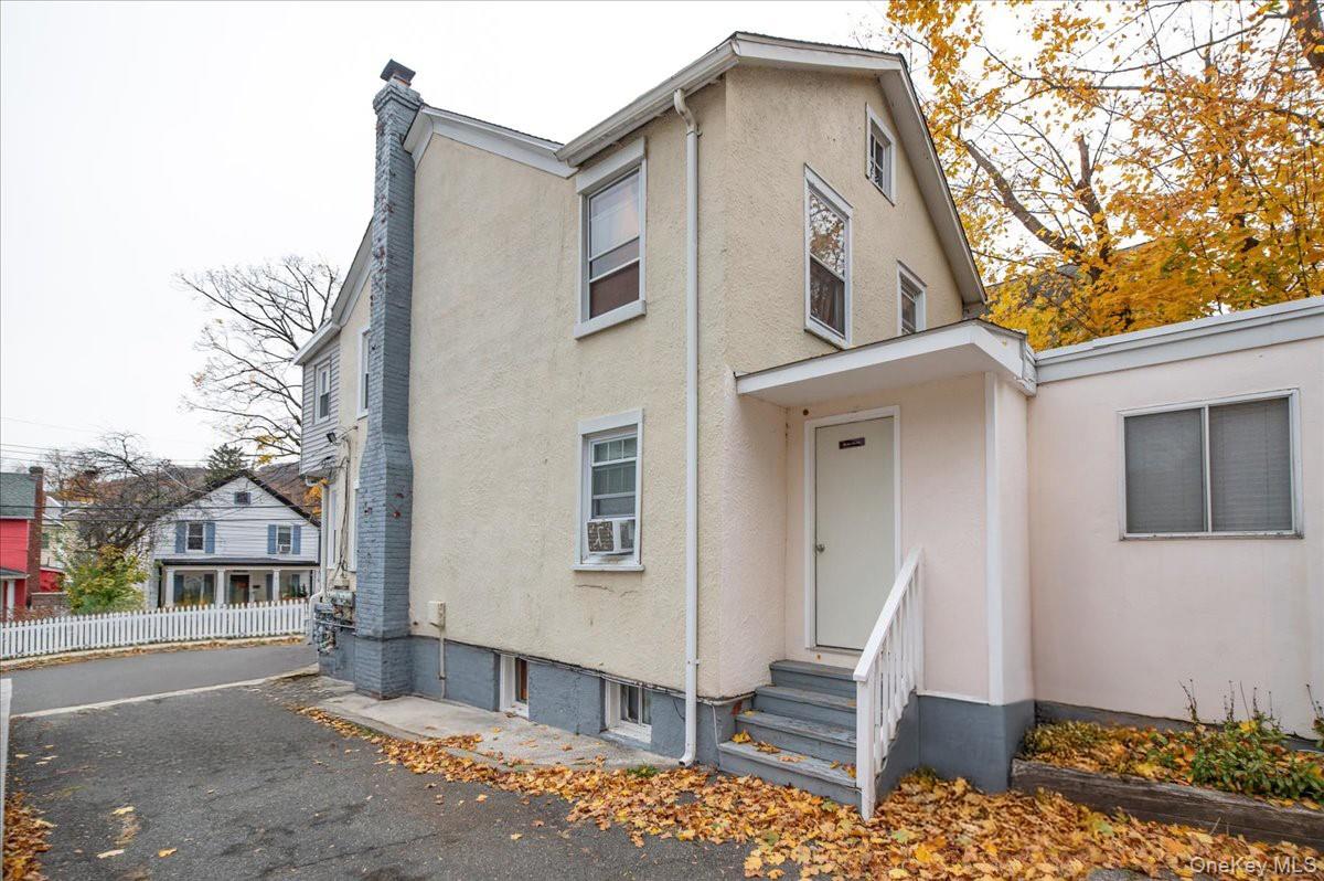 28 E Catherine Street