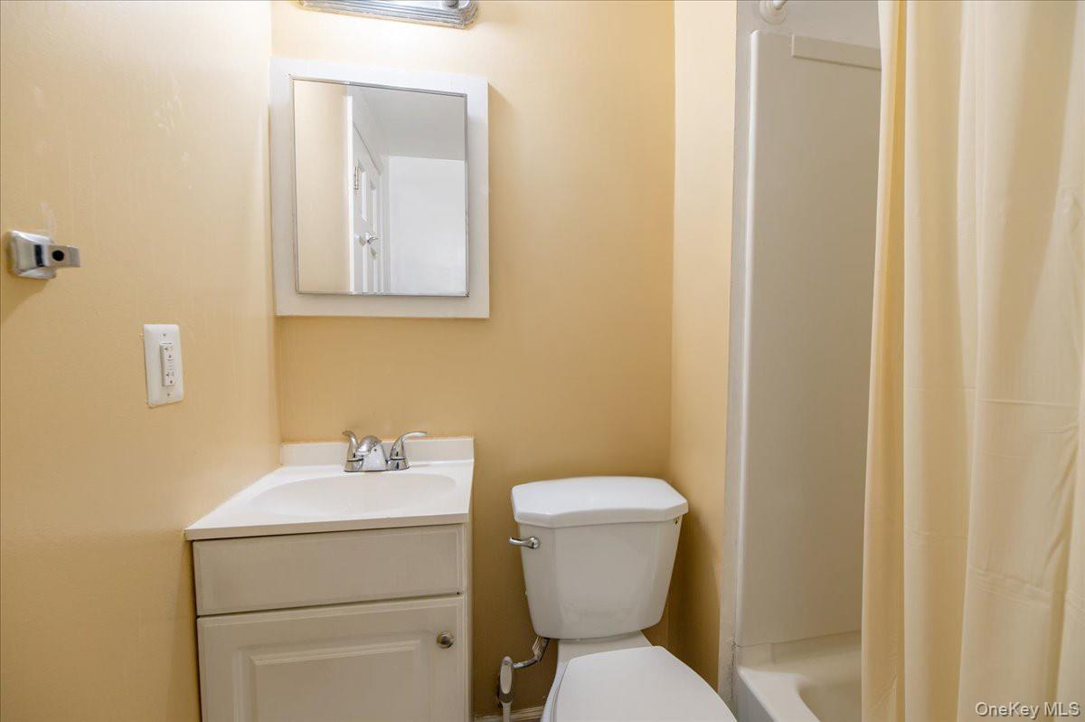 28 E Catherine Street