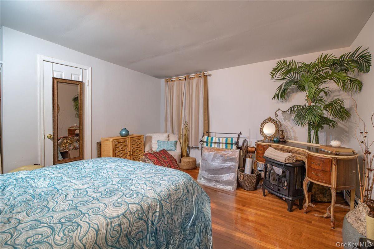 28 E Catherine Street