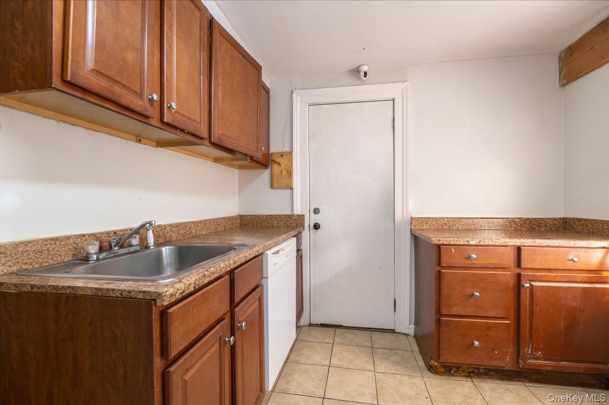 26 E Catherine Street