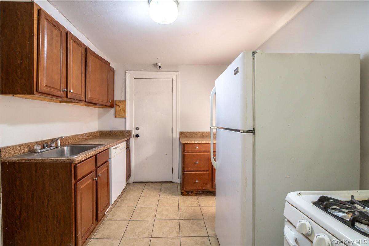 26 E Catherine Street