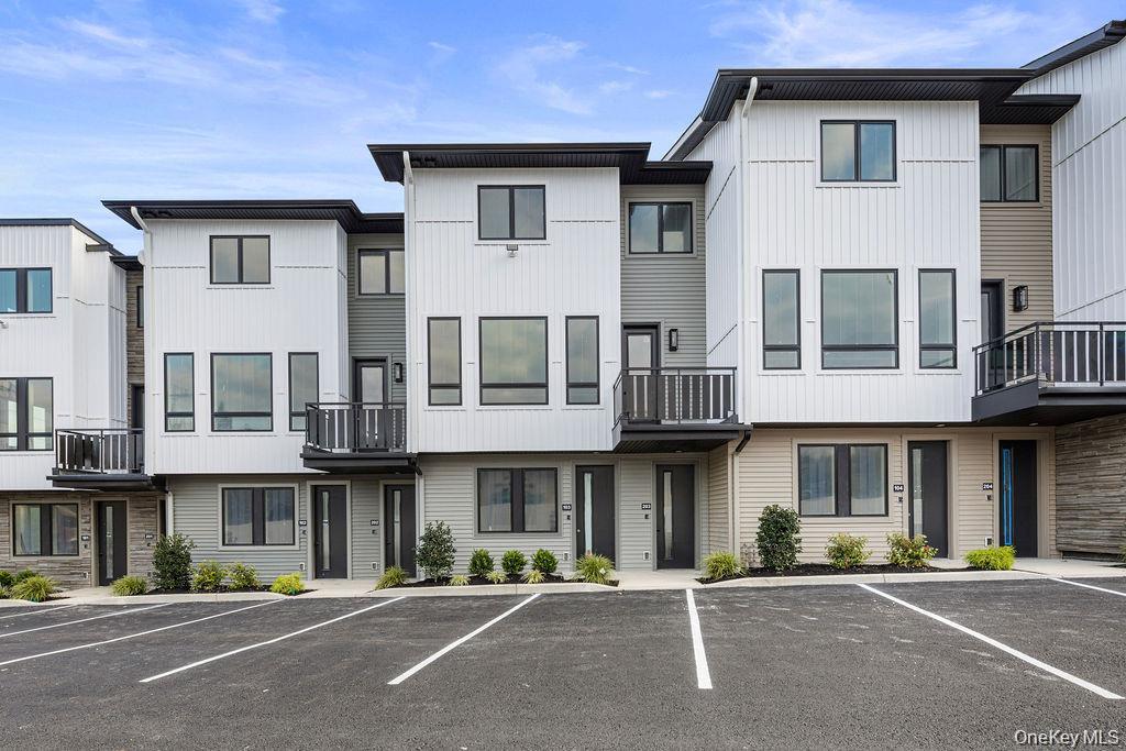 17 Union Road Unit: 109