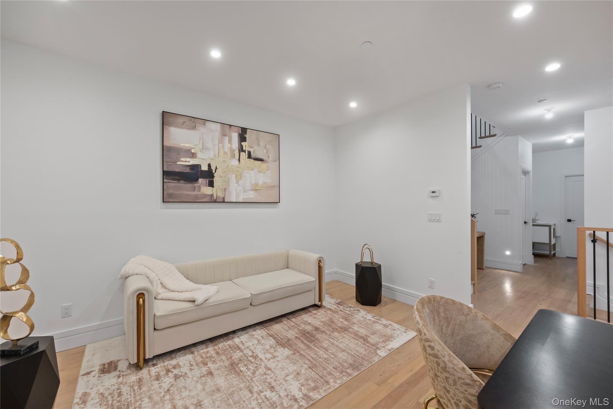 242 Blauvelt Road Unit: 201