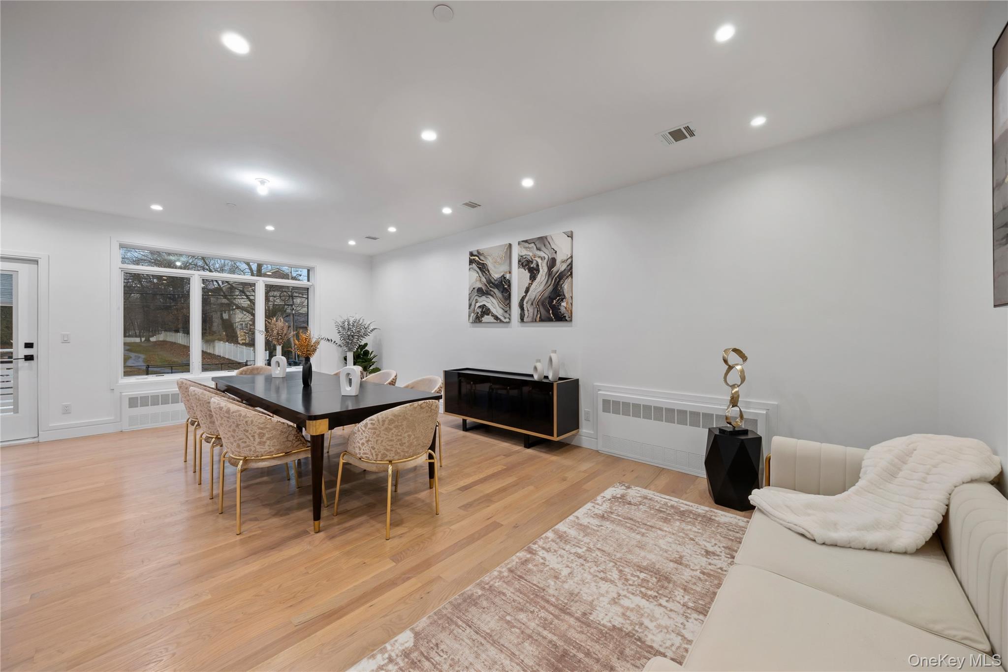 242 Blauvelt Road Unit: 201