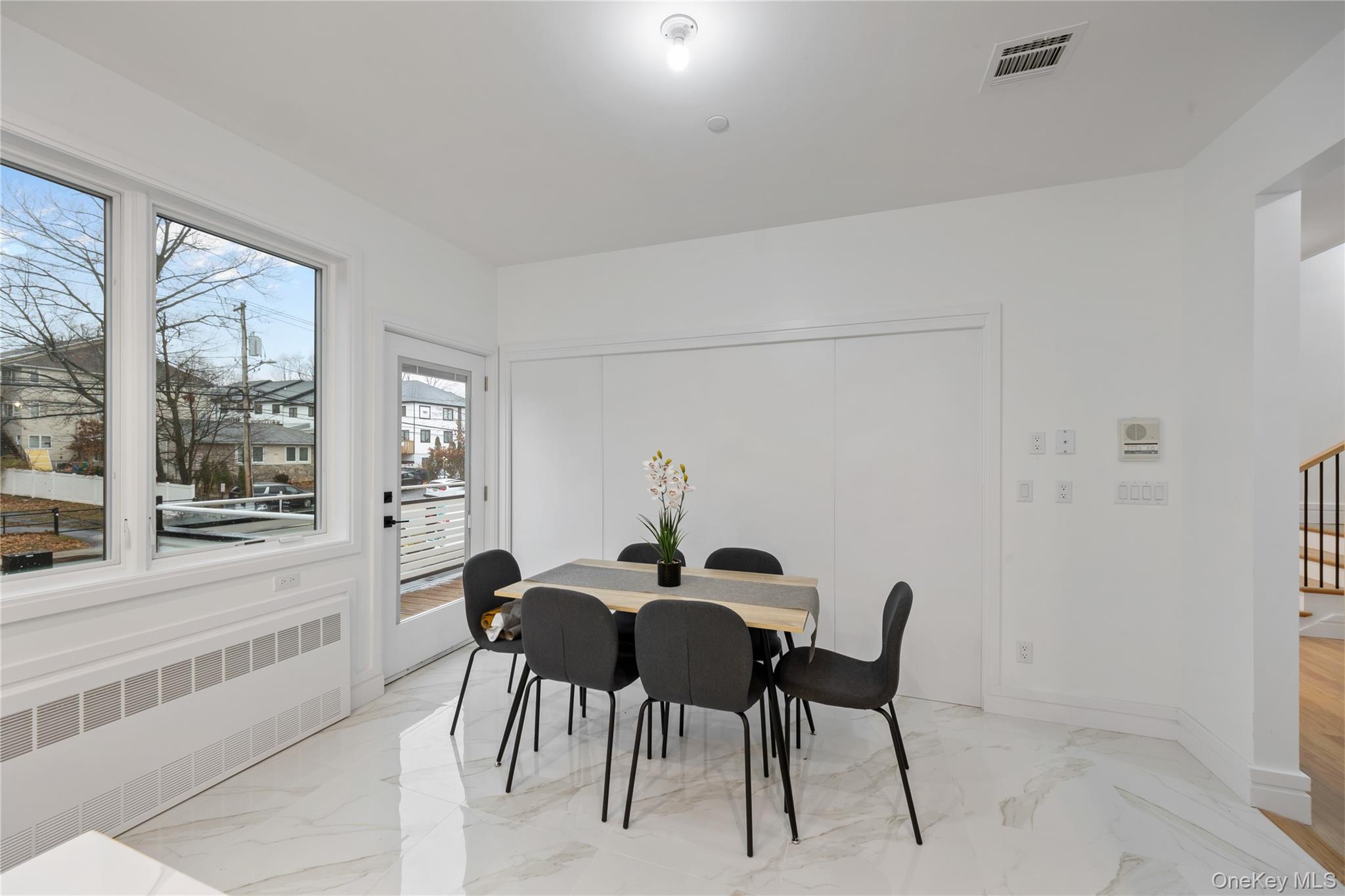 242 Blauvelt Road Unit: 201