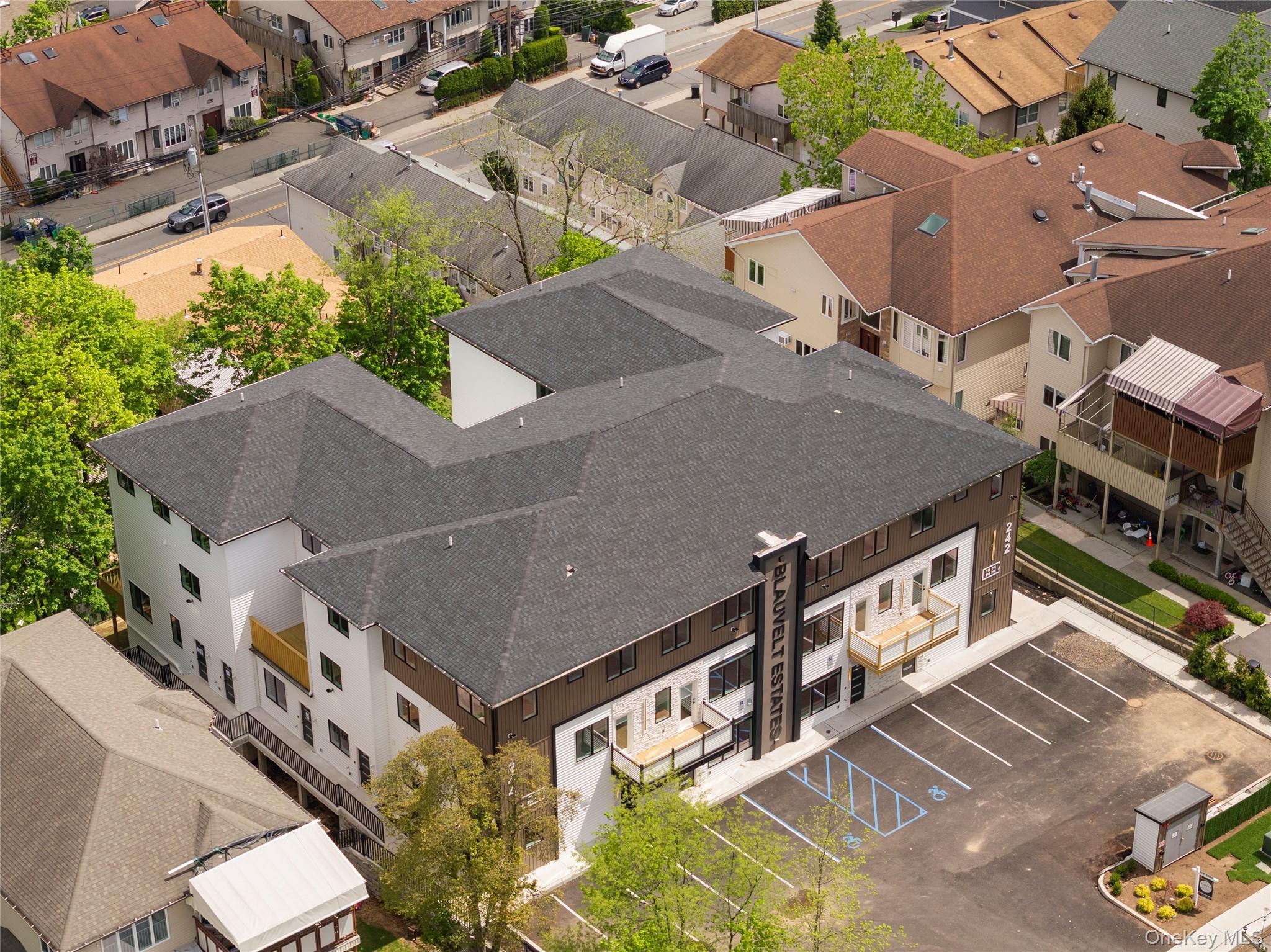 242 Blauvelt Road Unit: 201