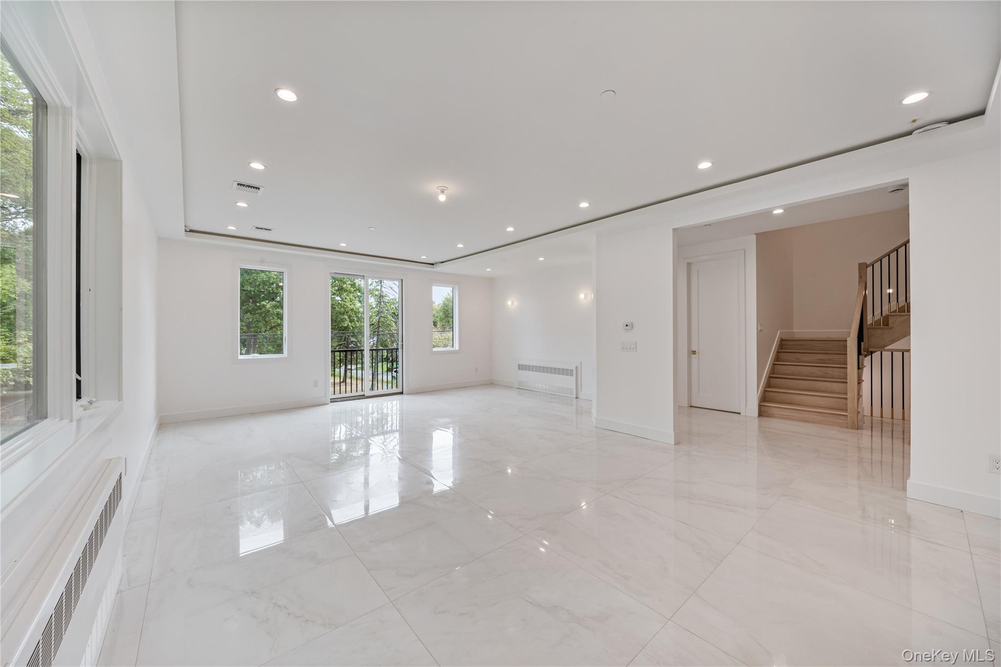 15 Northbrook Road Unit: 201