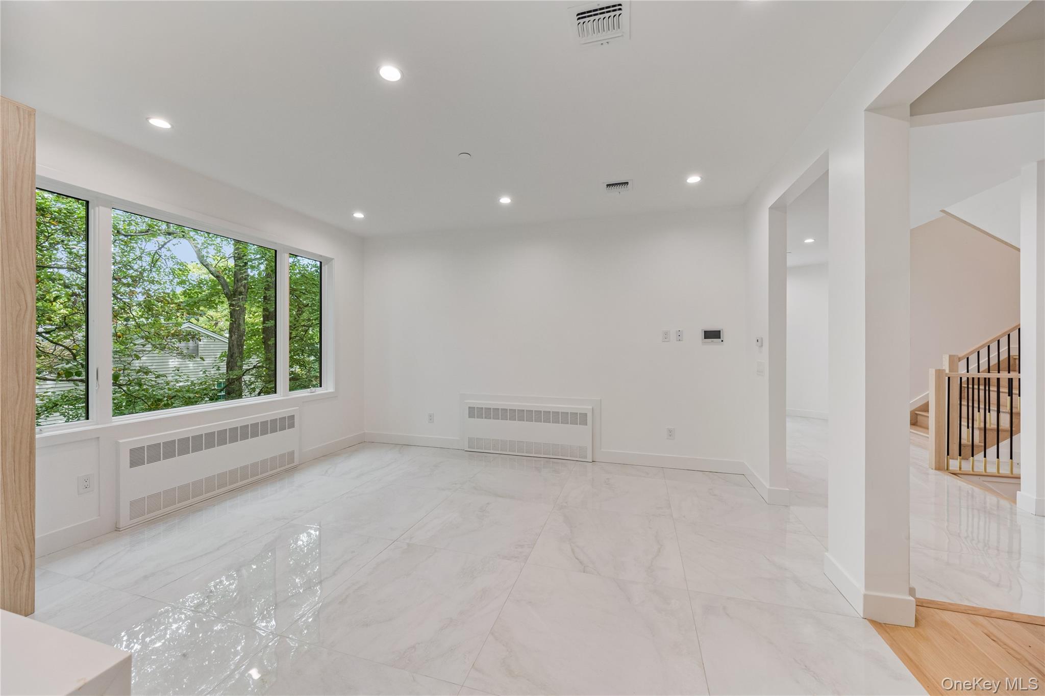 15 Northbrook Road Unit: 201