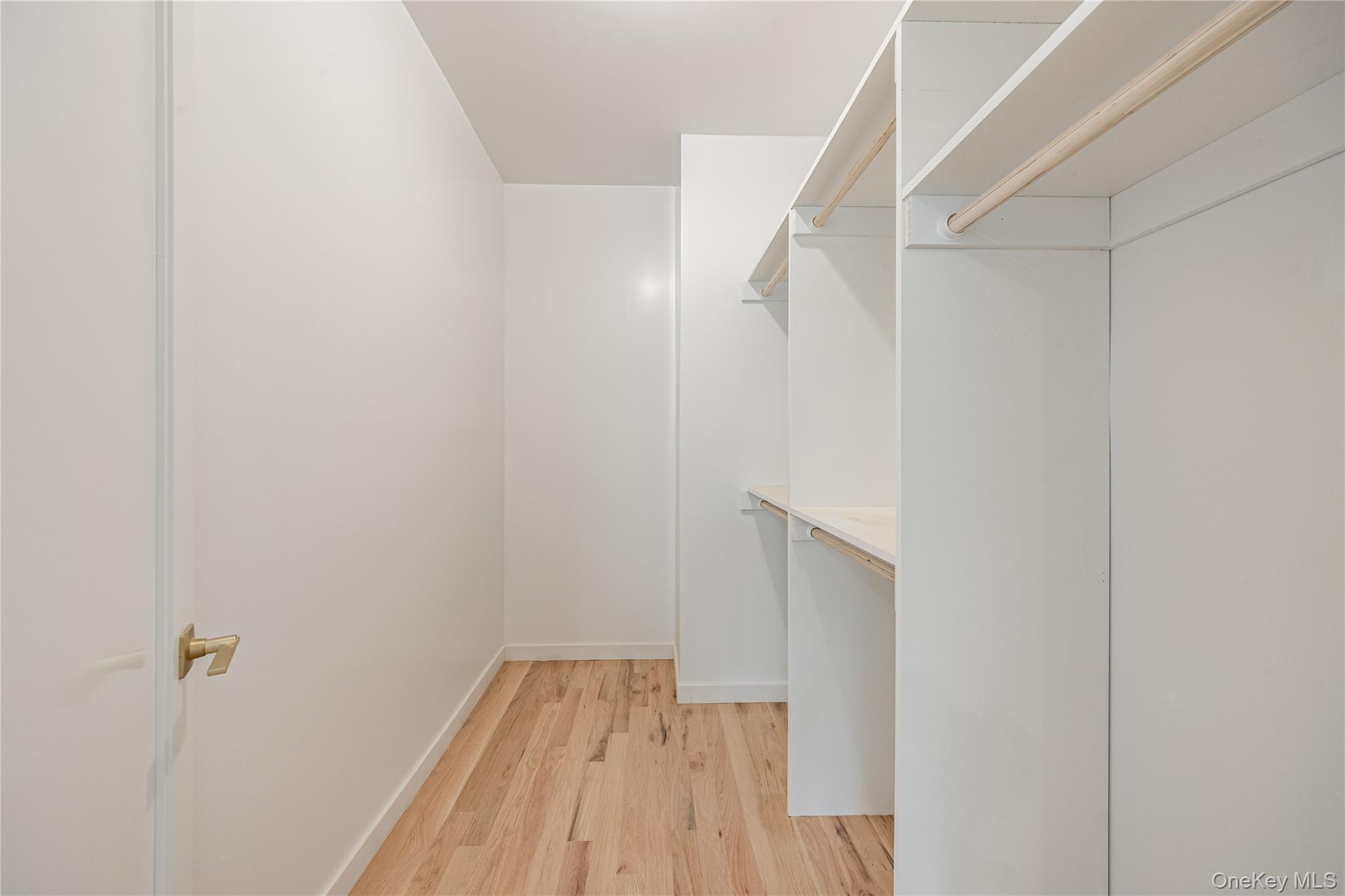 15 Northbrook Road Unit: 201