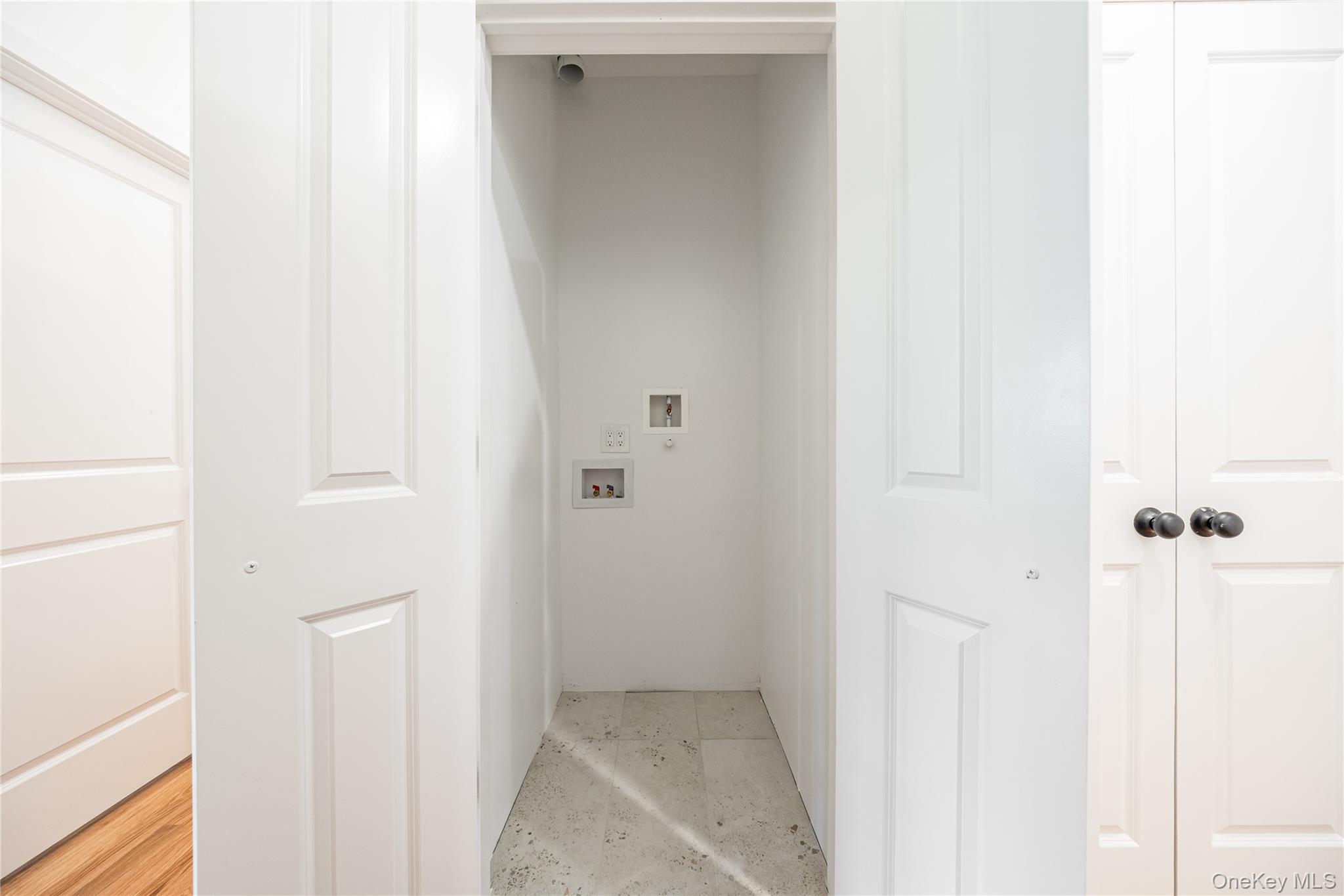 15 Northbrook Road Unit: 201