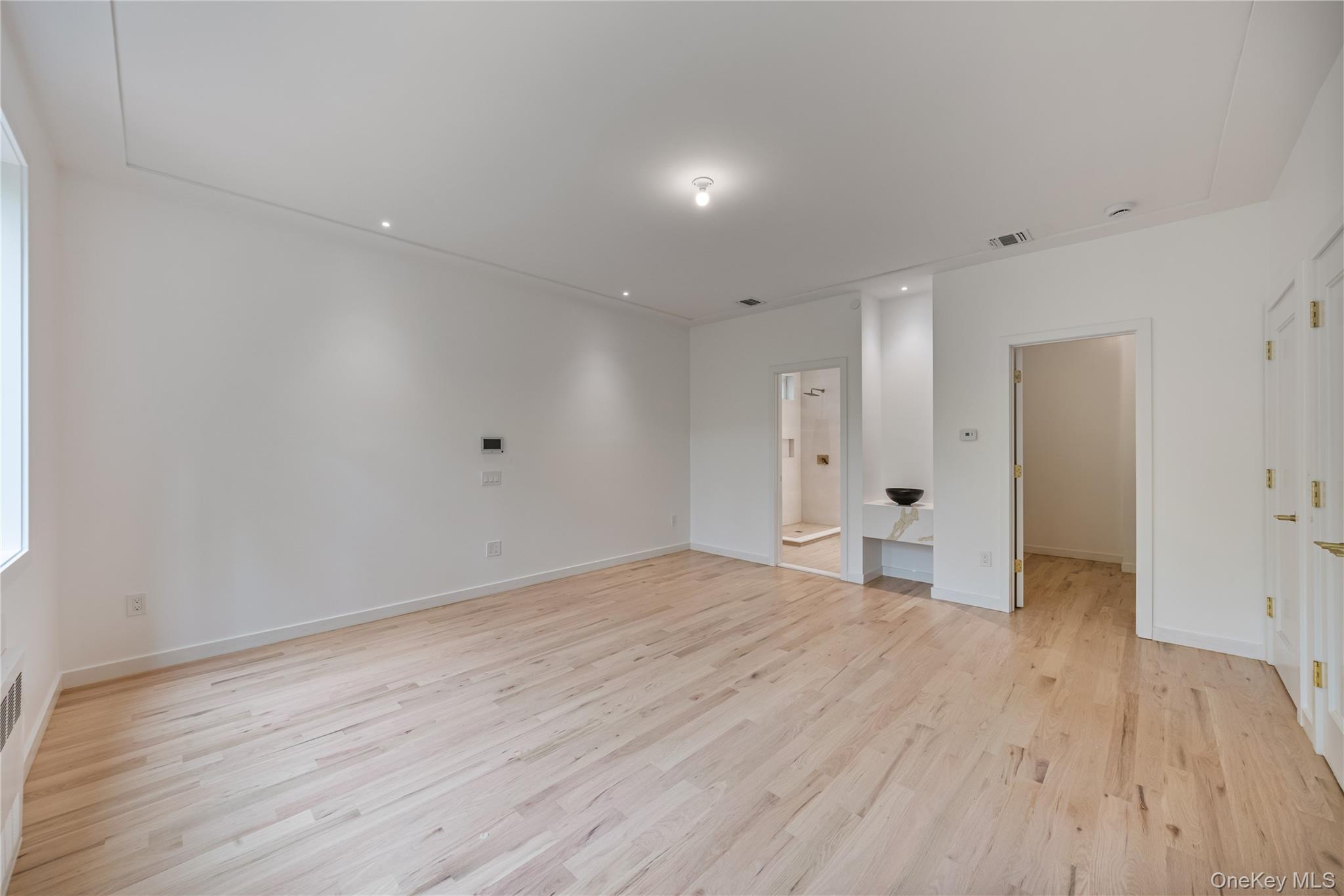 15 Northbrook Road Unit: 201