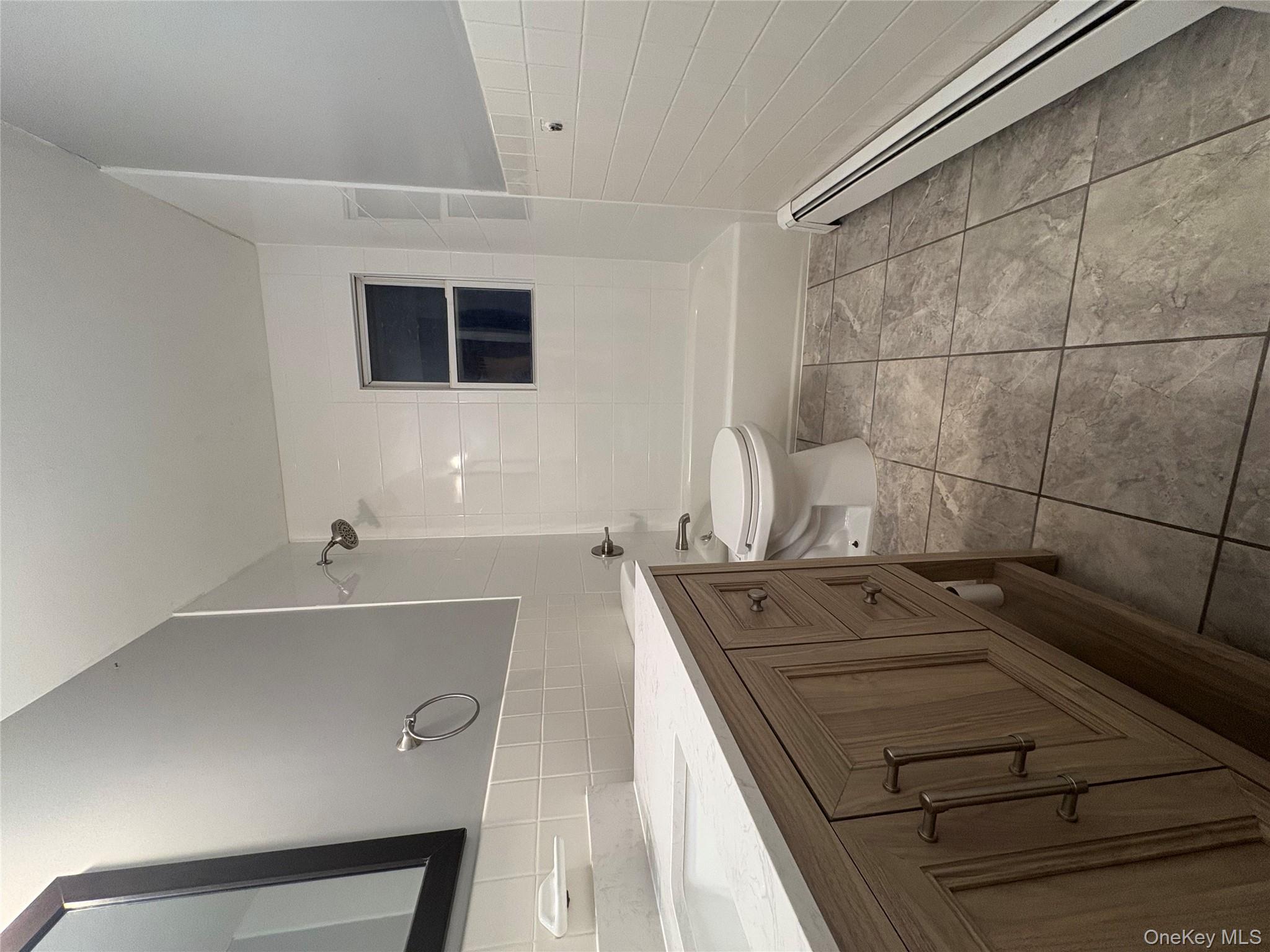 100 Dowd Street Unit: C5