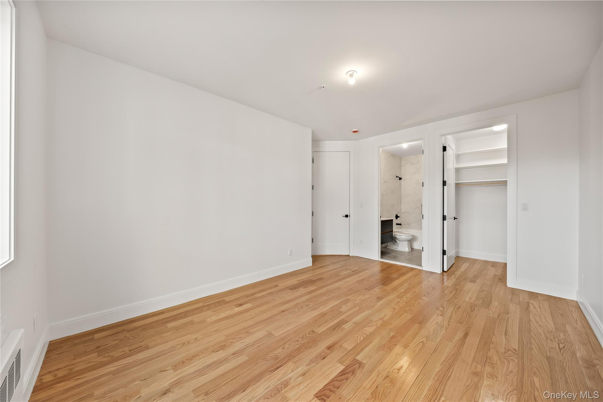 5 Jeffrey Place Unit: 102