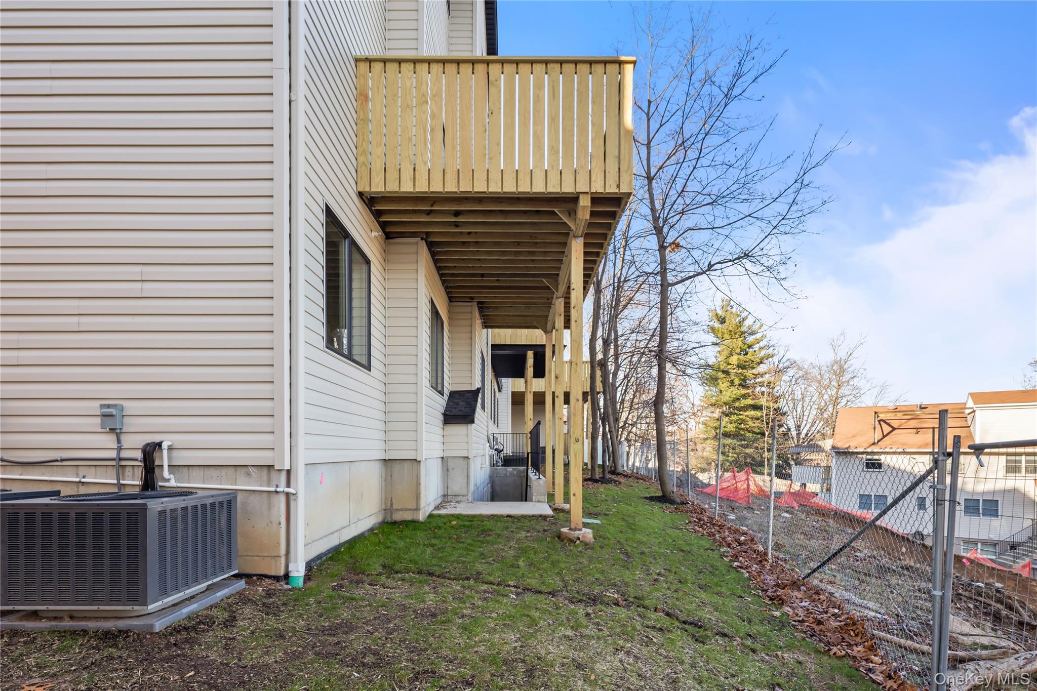 5 Jeffrey Place Unit: 102