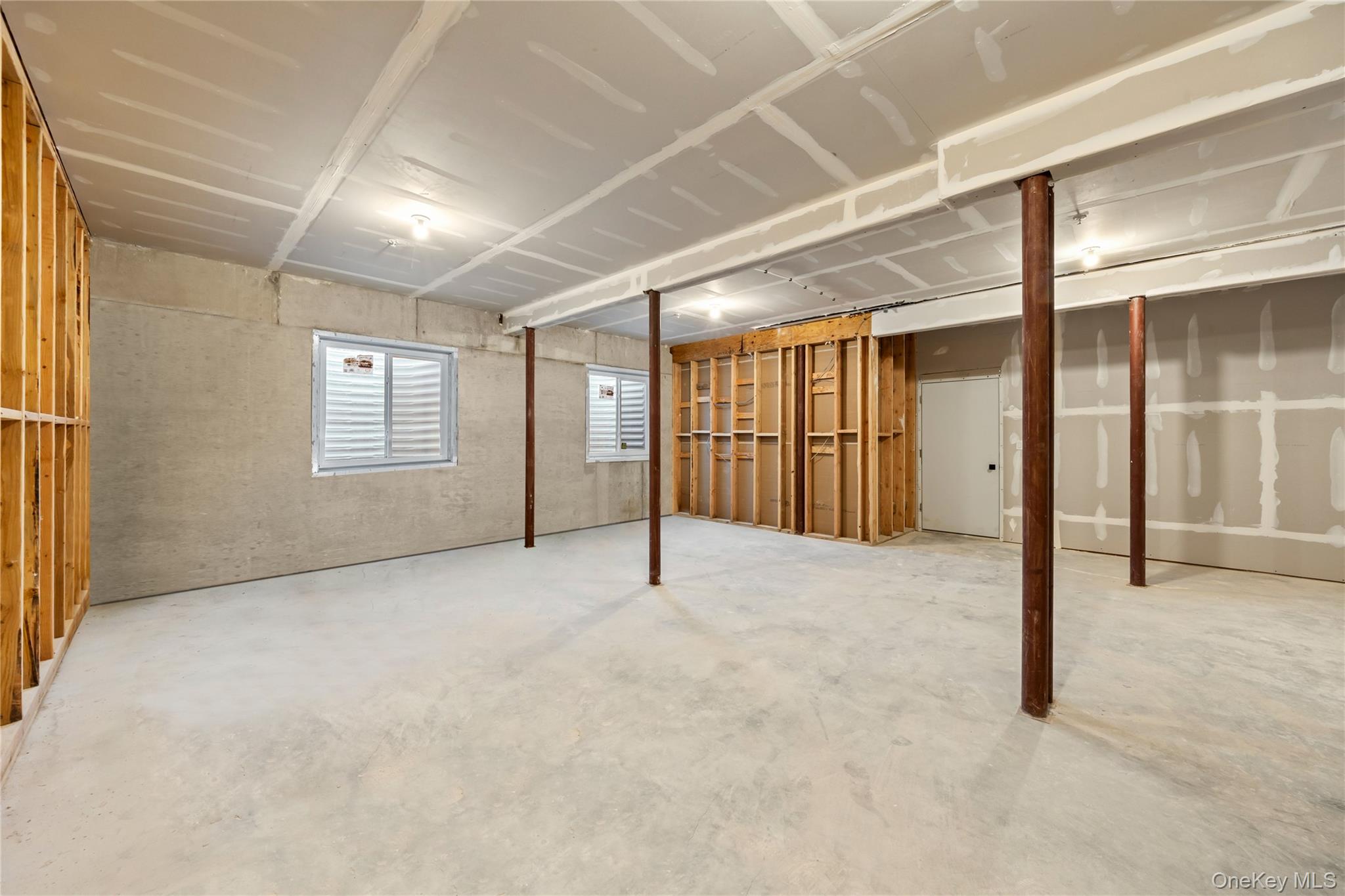 5 Jeffrey Place Unit: 102