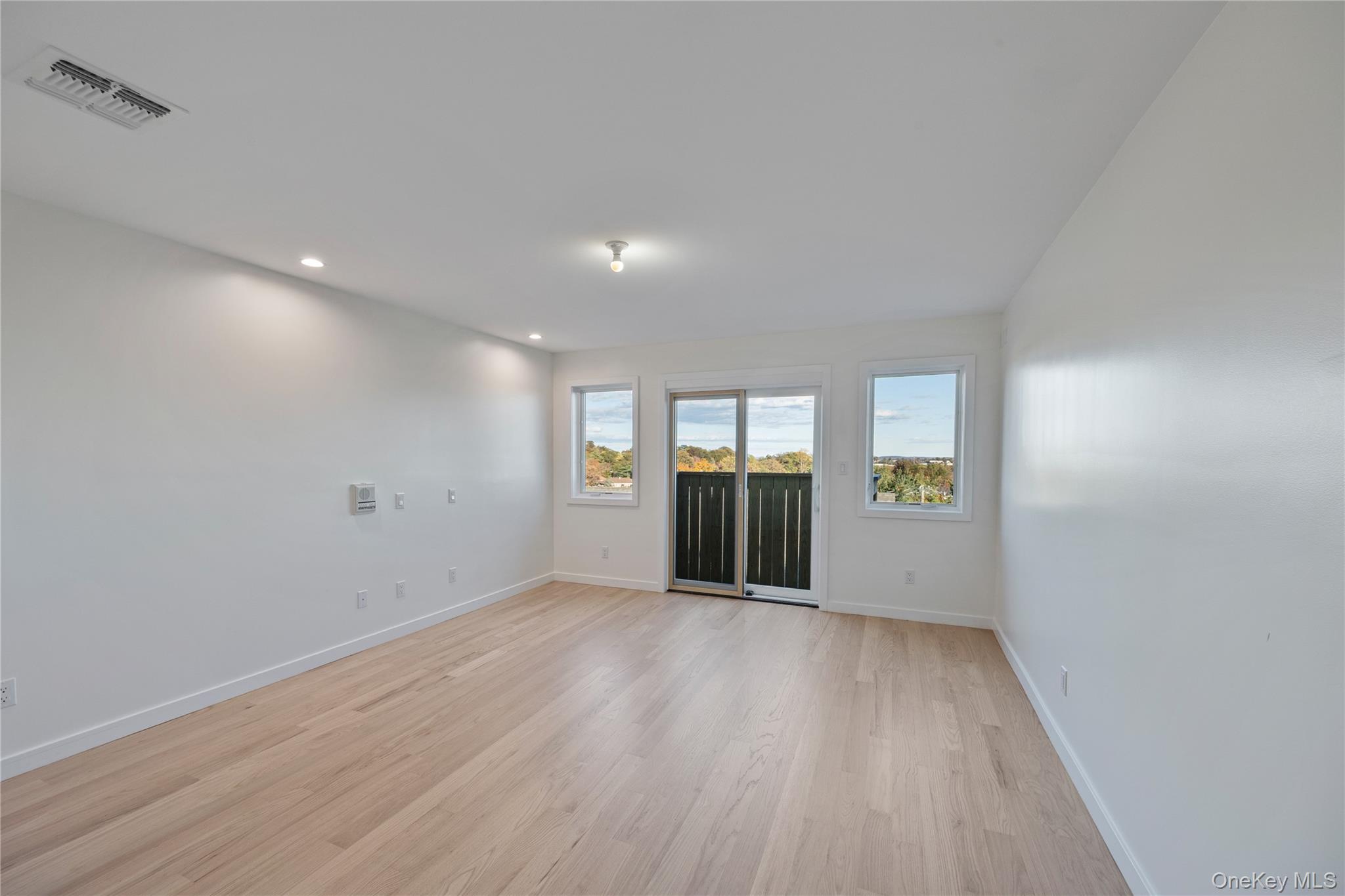 352 Blauvelt Road Unit: 203