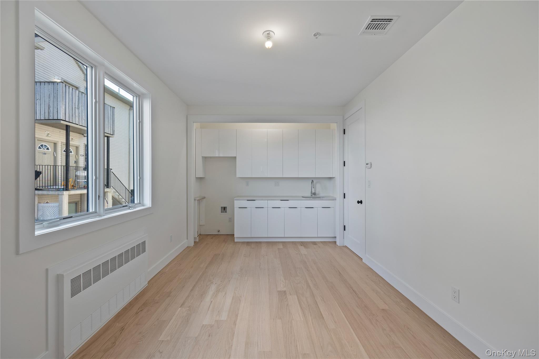 352 Blauvelt Road Unit: 203