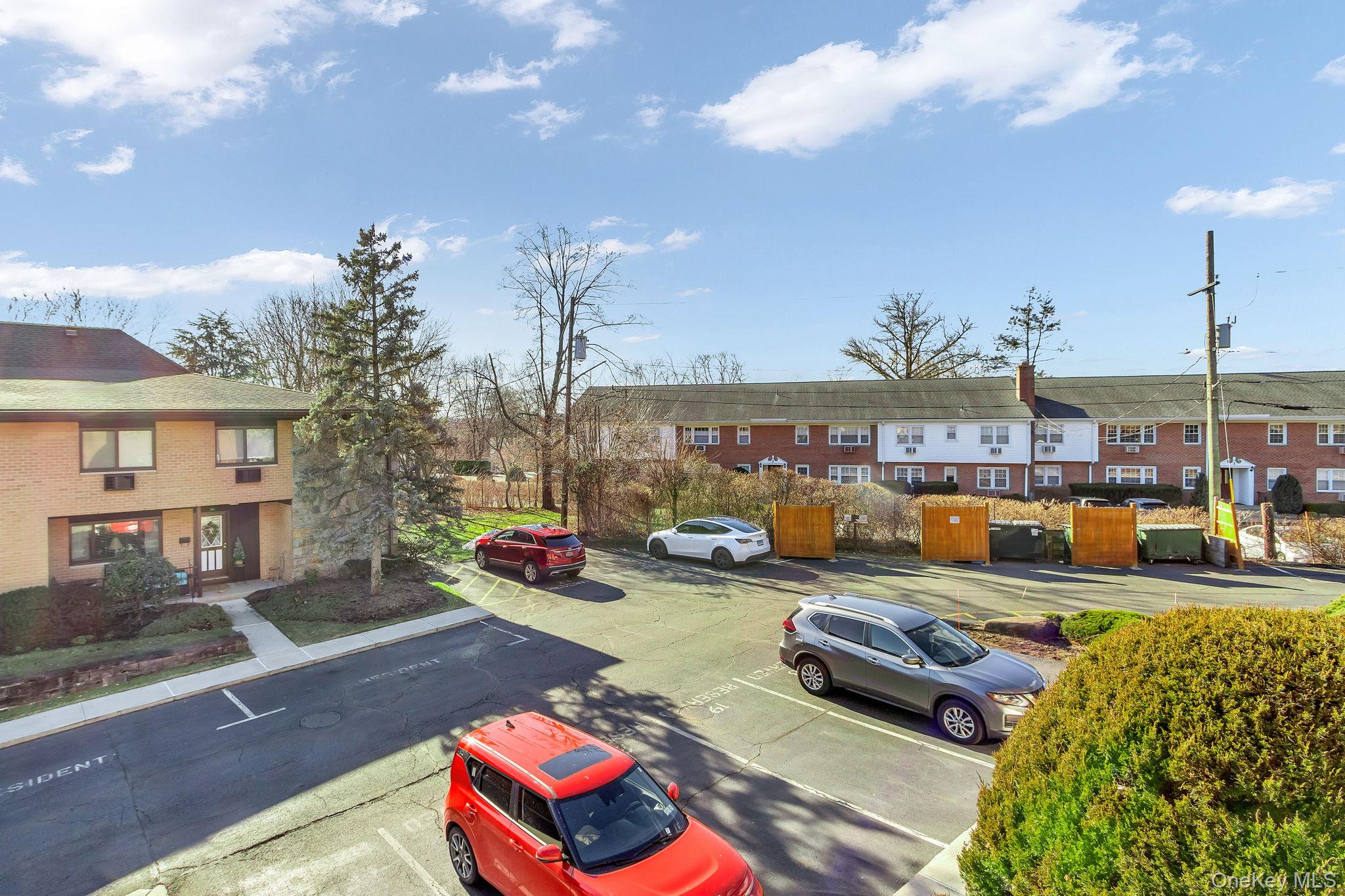 7 E Lawrence Park Unit: 8