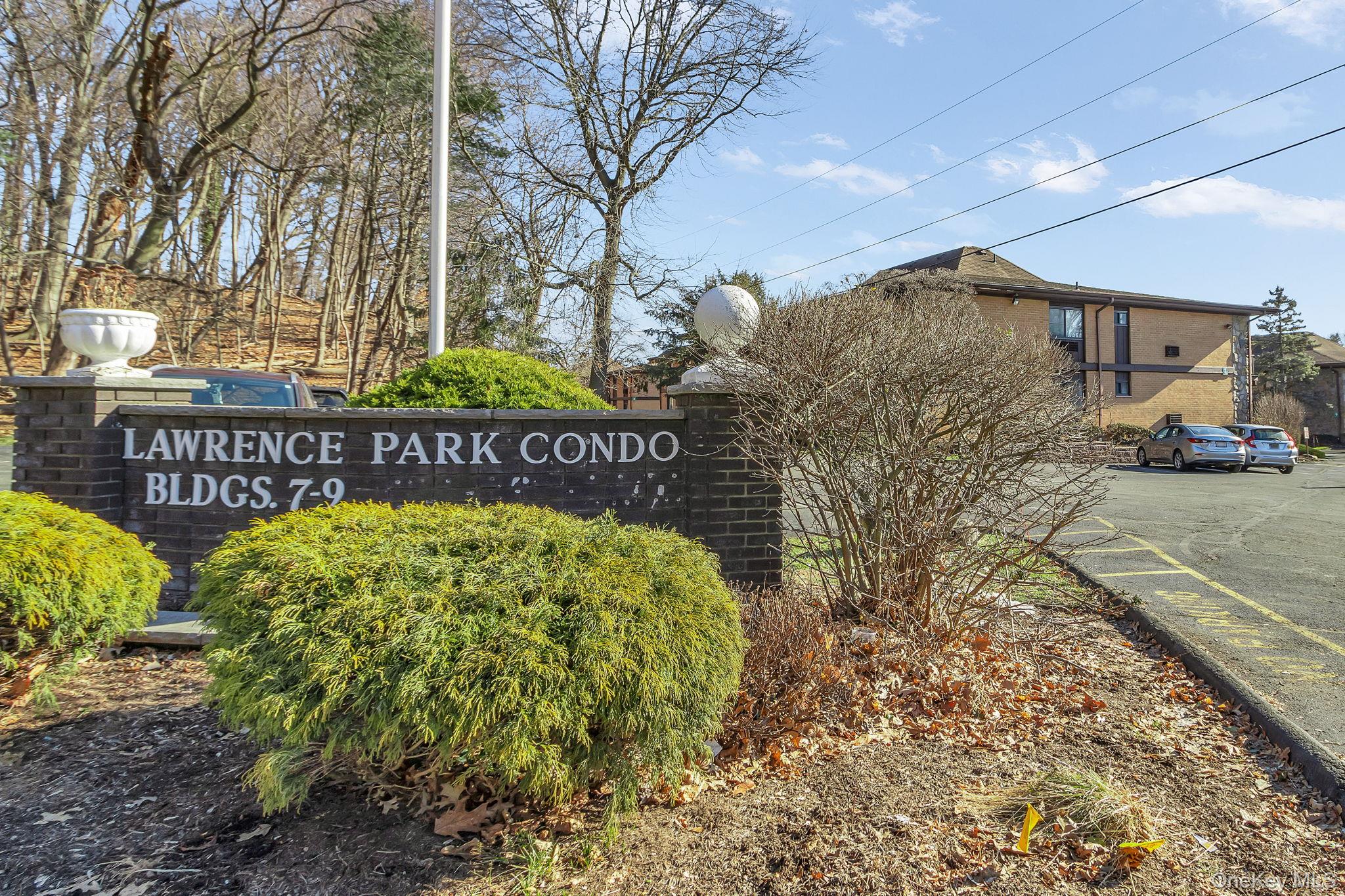 7 E Lawrence Park Unit: 8