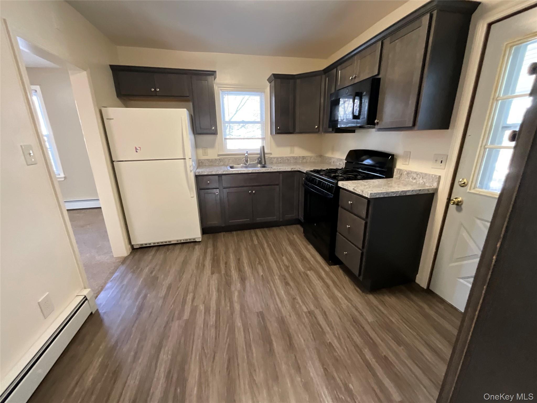 32 Prairie Avenue Unit: B