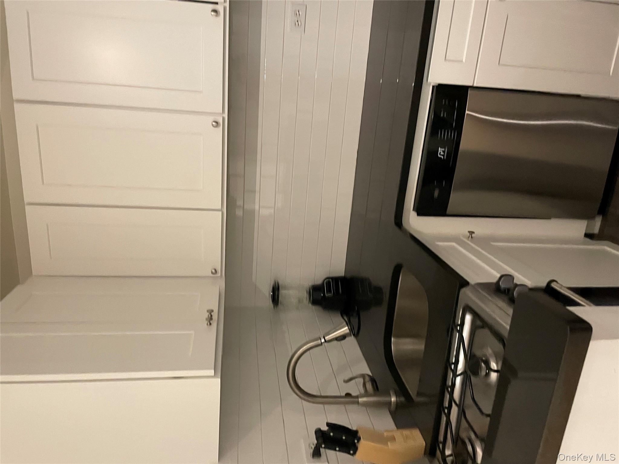 321 E 48th Street Unit: 2L