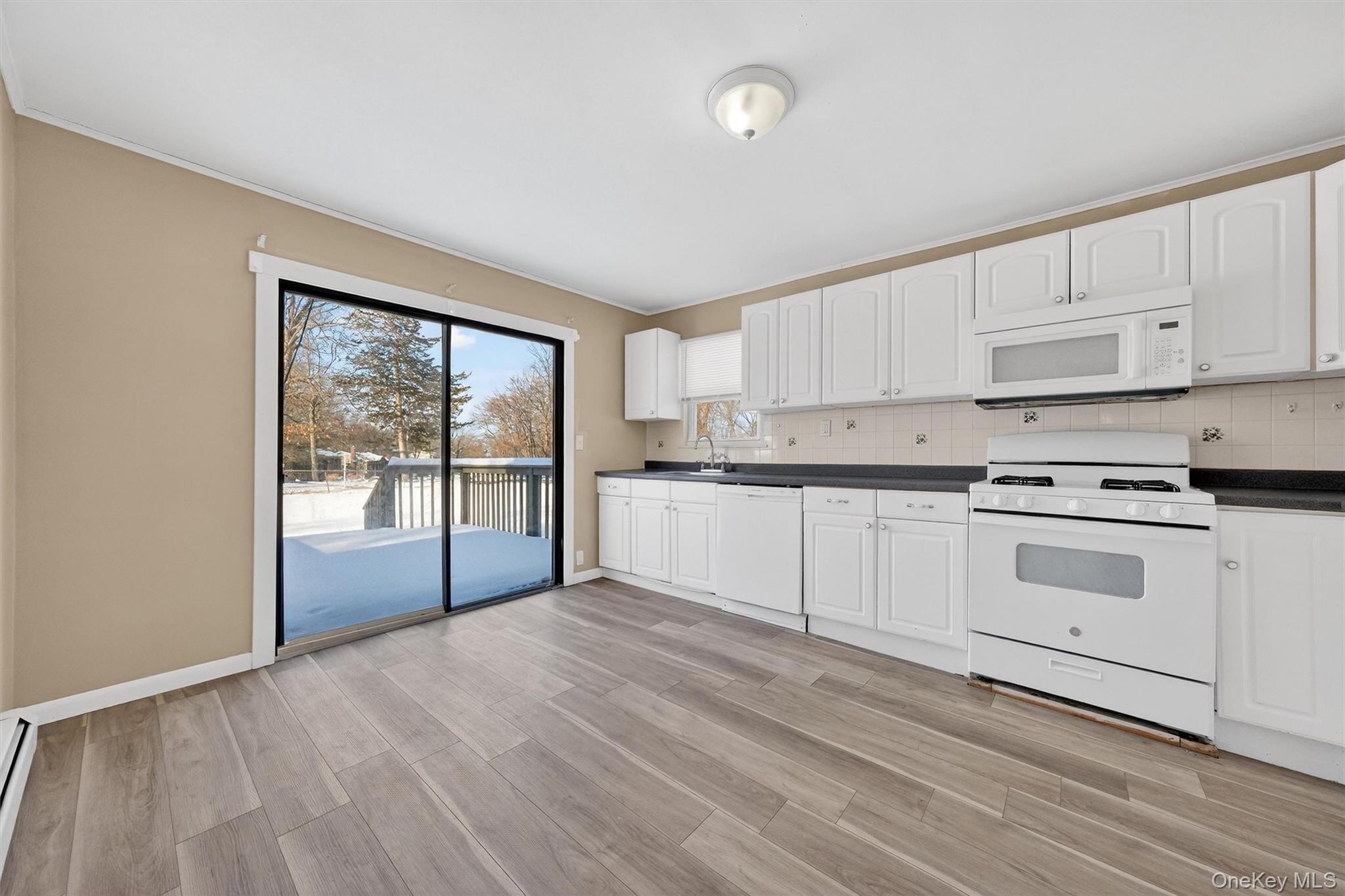 111 Lake Region Boulevard