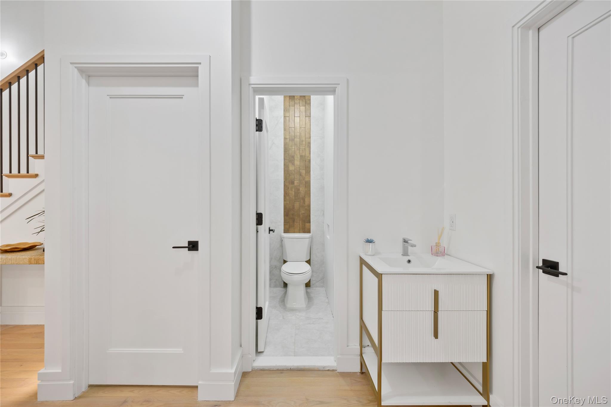 244 Blauvelt Road Unit: Unit 201