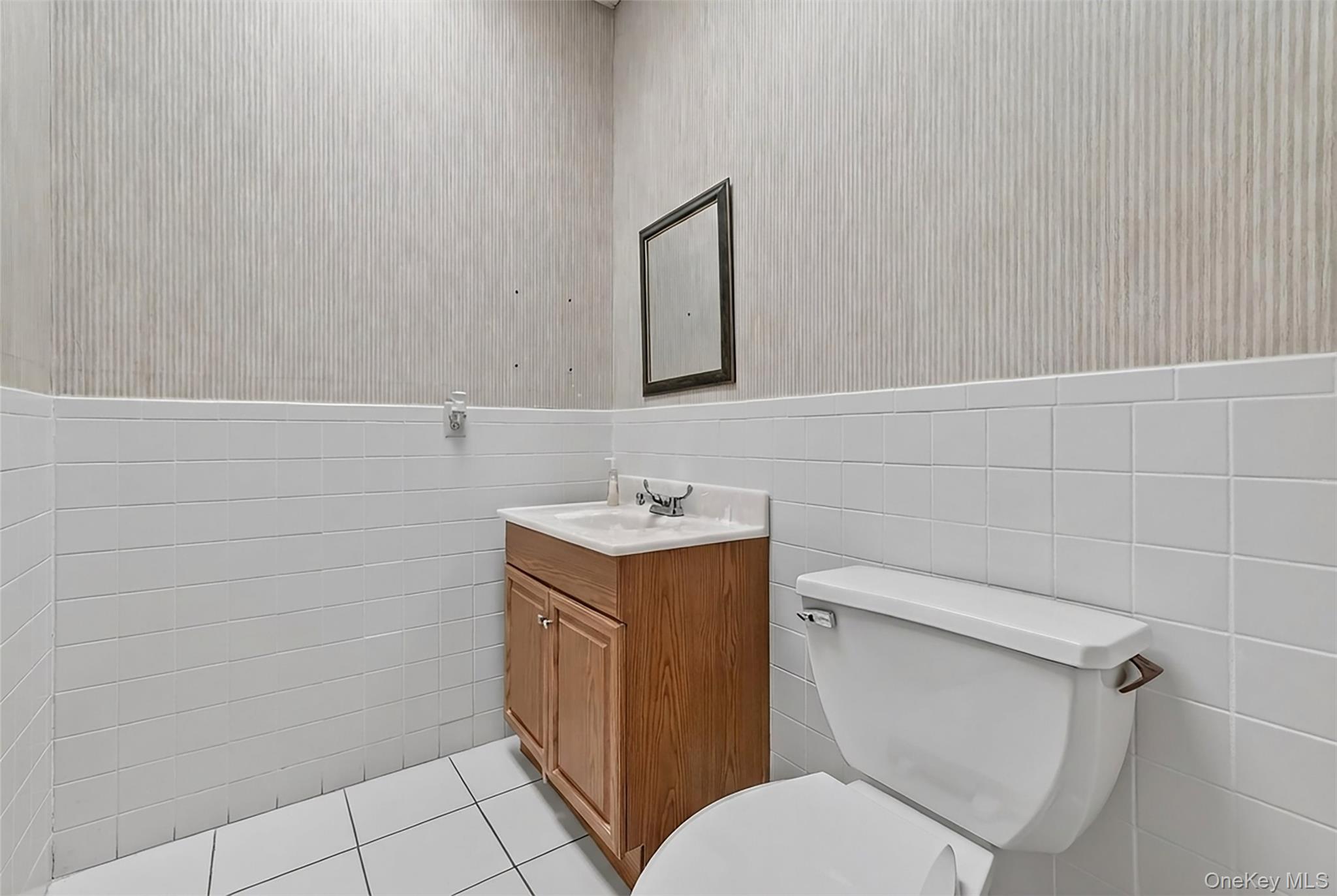 24-26 Liberty Square Mall