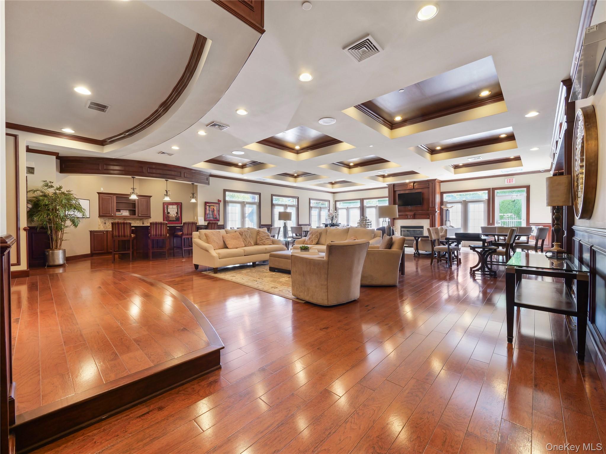 3 Harbor Pointe Drive