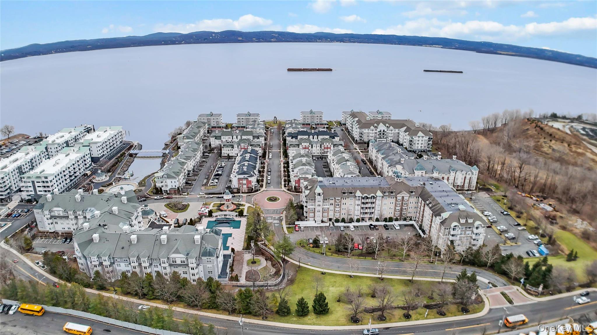 3 Harbor Pointe Drive