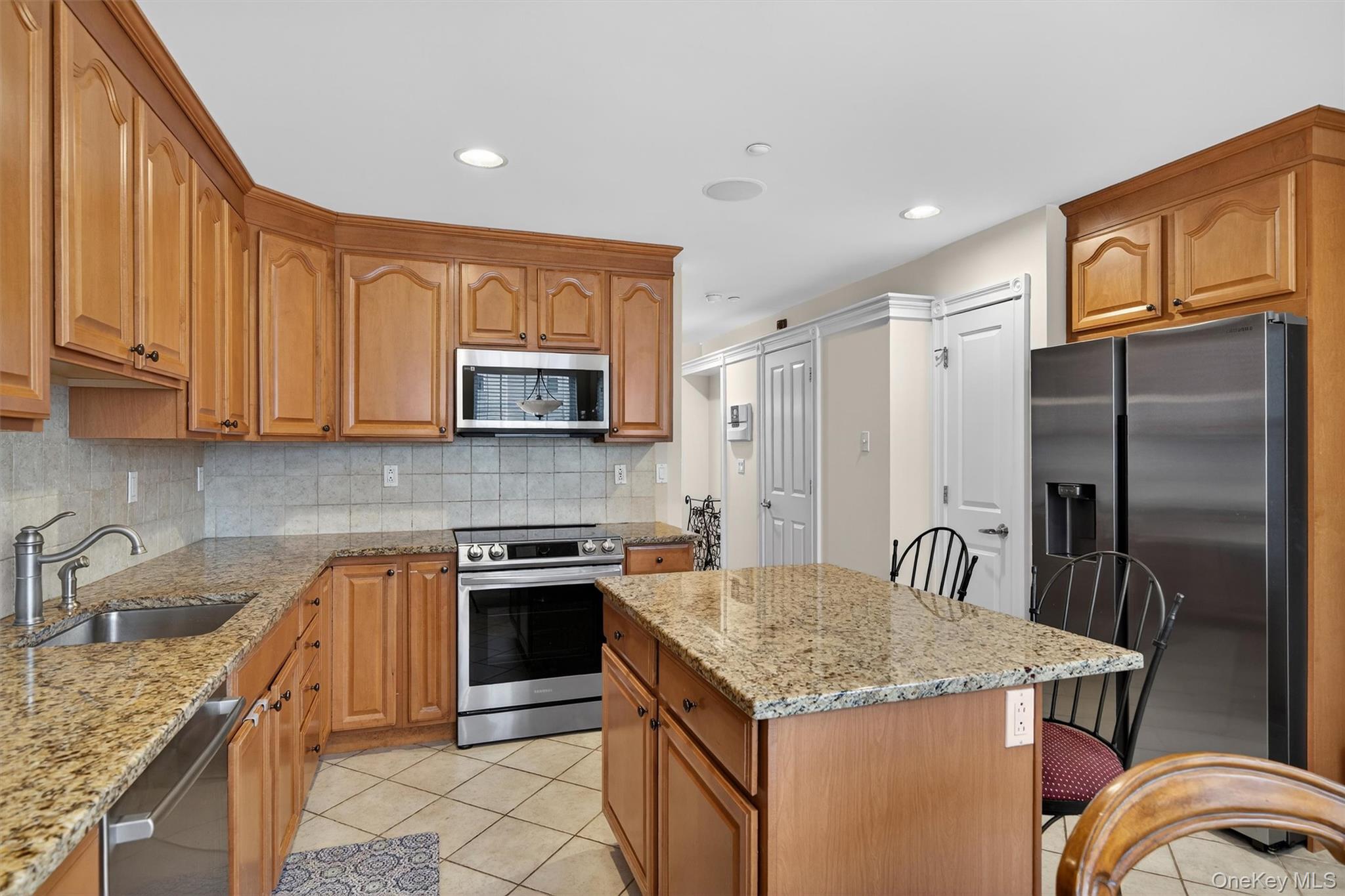 3 Harbor Pointe Drive
