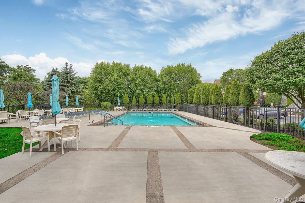 28 N De Baun Avenue Unit: 304