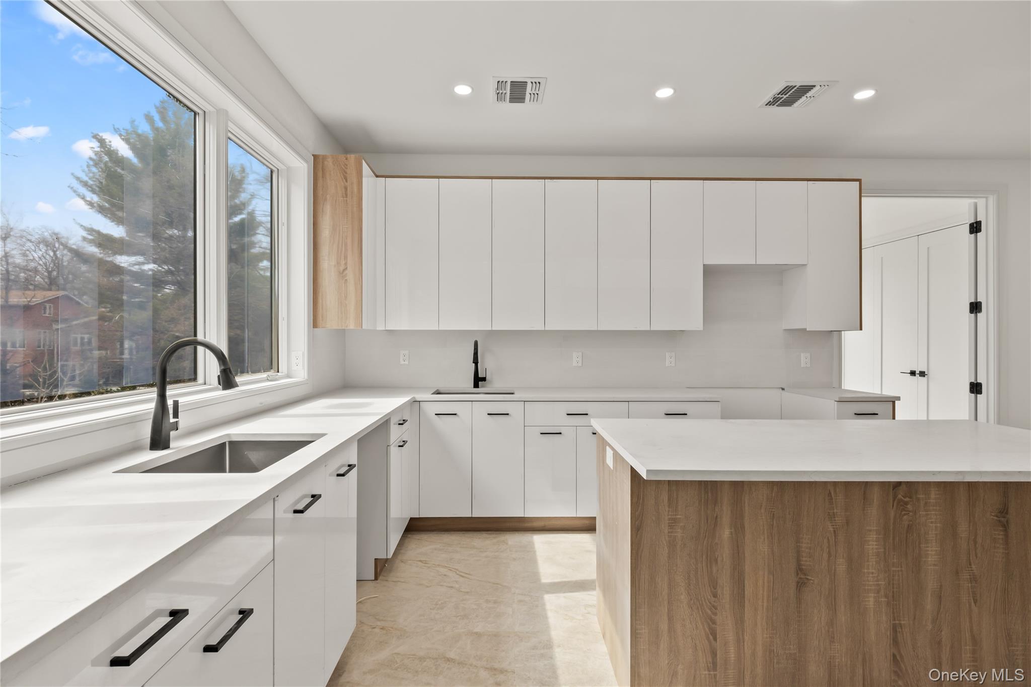 13 Warren Court Unit: 213