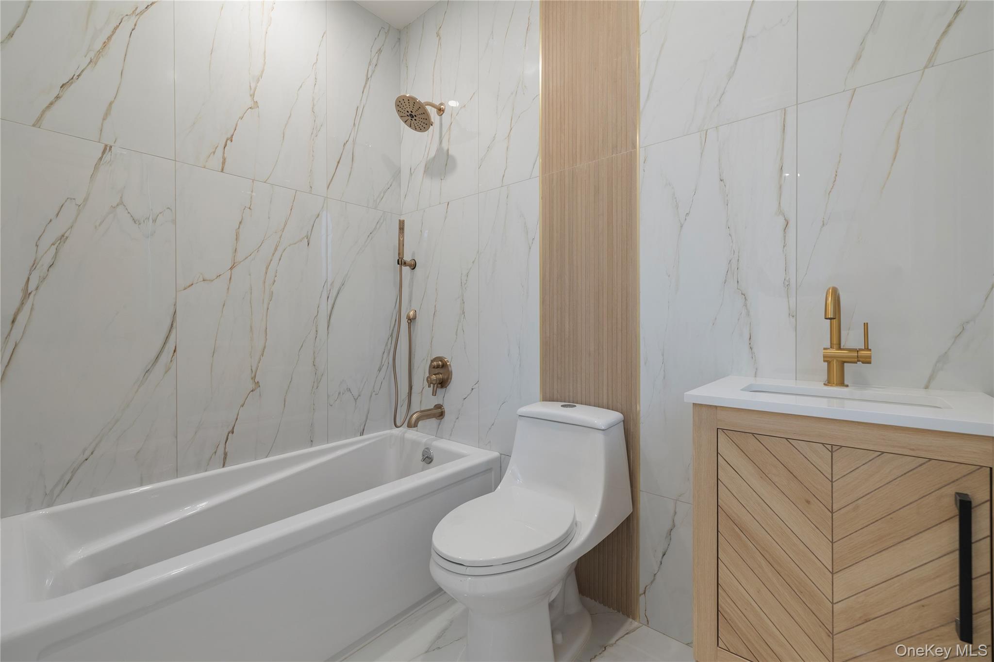 27 Ellish Parkway Unit: 103