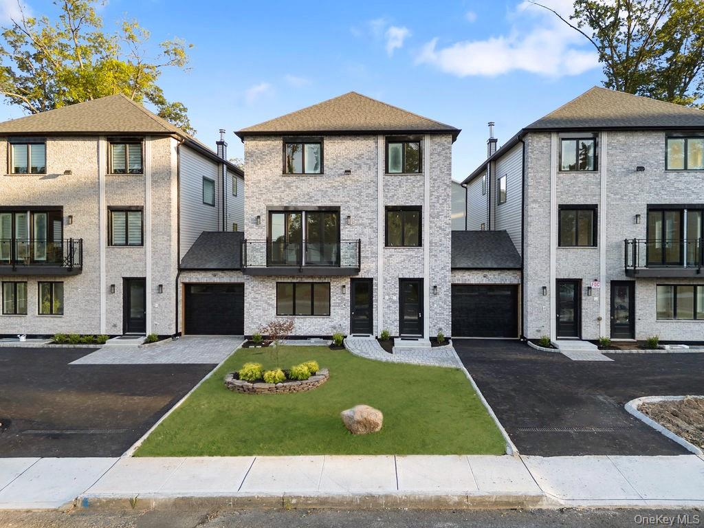 27 Ellish Parkway Unit: 103