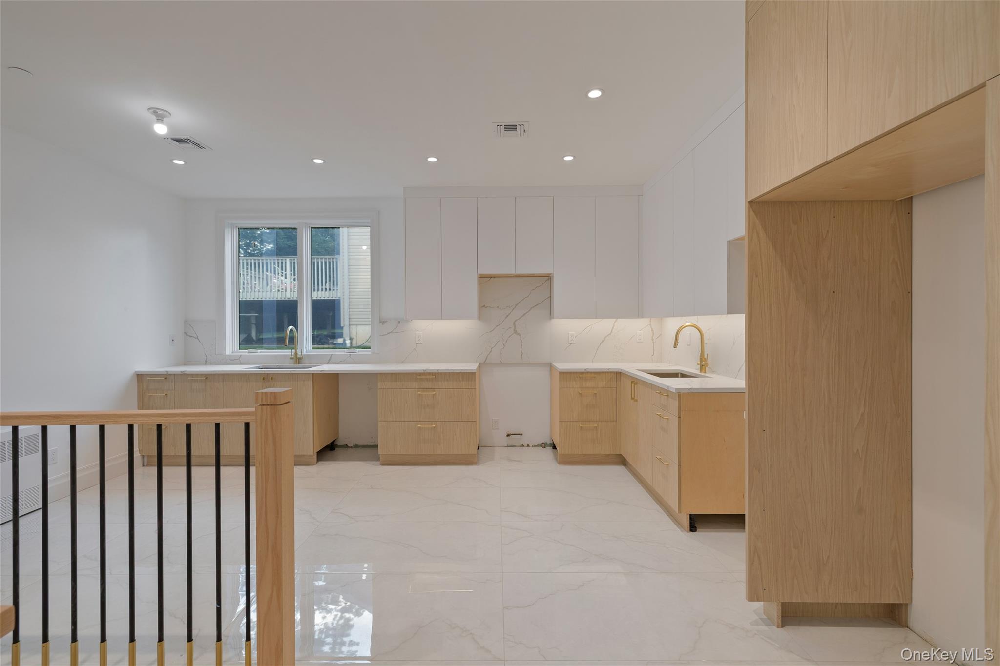 27 Ellish Parkway Unit: 103