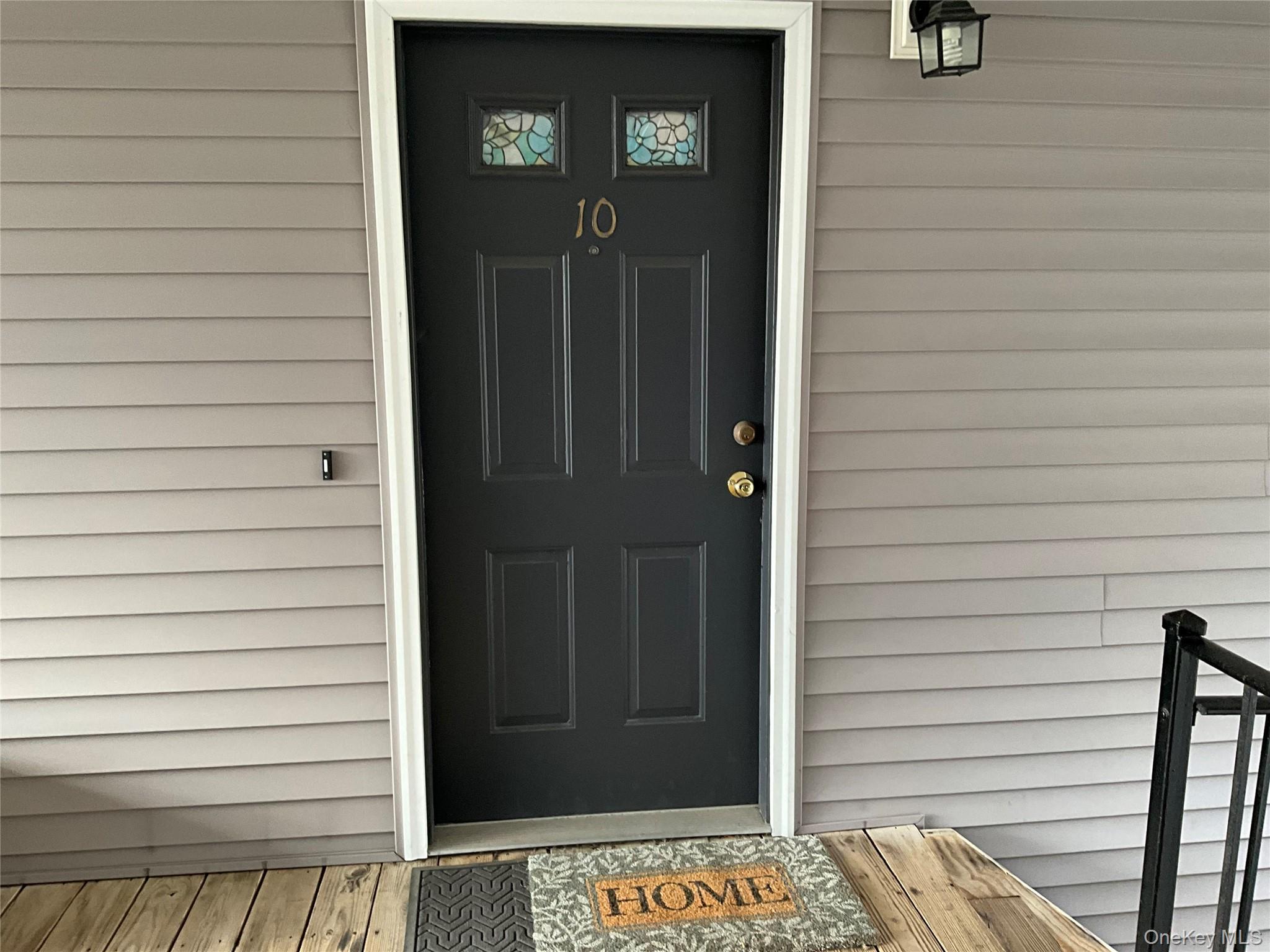 100 Hillside Drive Unit: B10