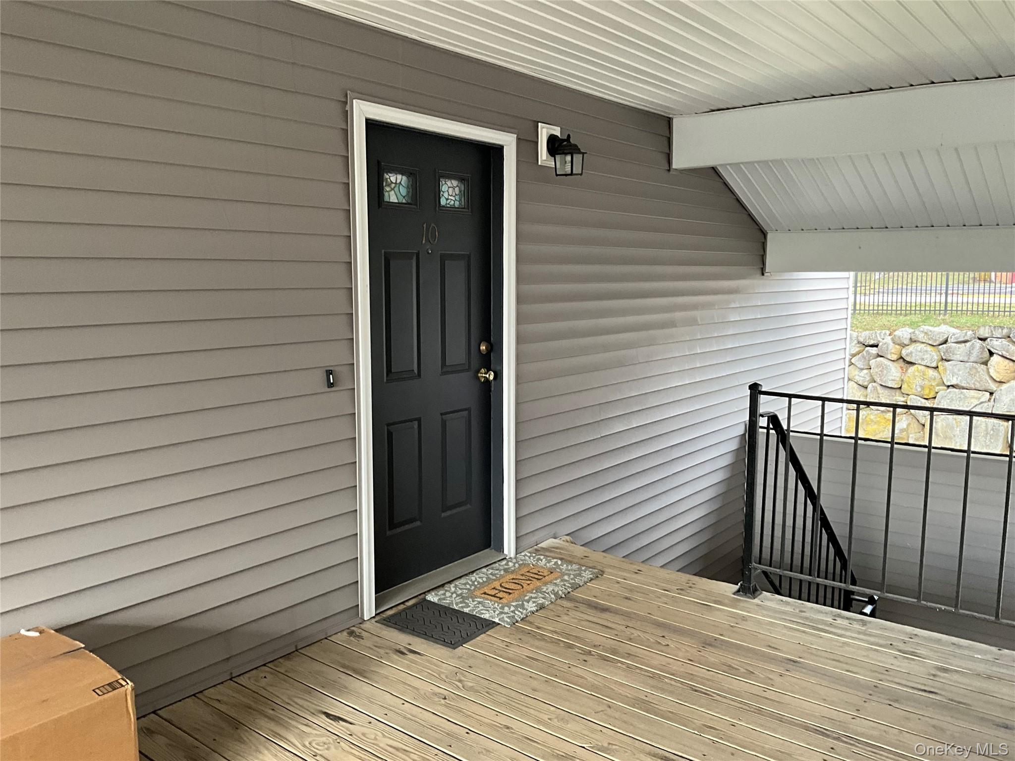 100 Hillside Drive Unit: B10