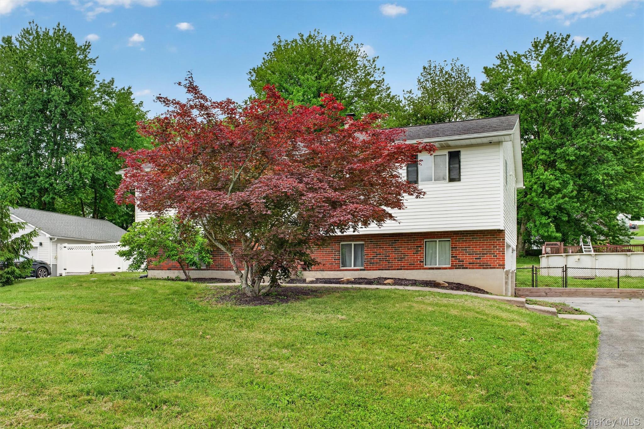 76 Maureen Drive