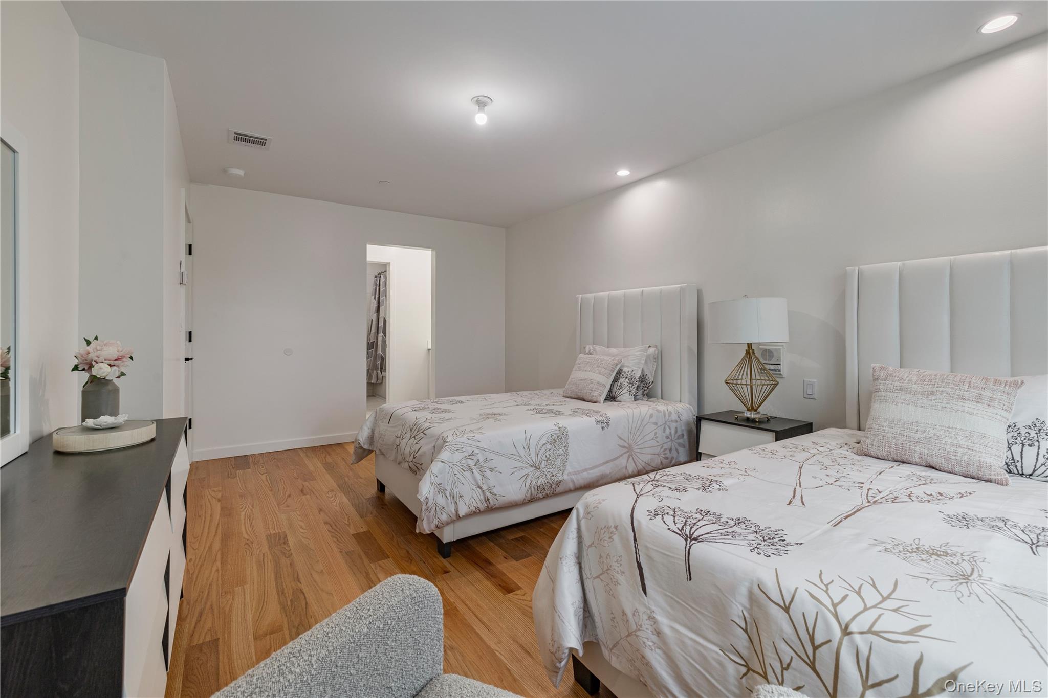 17 Union Road Unit: 208