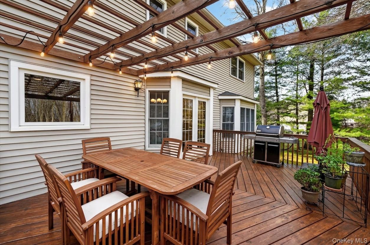 6 Amanda Court