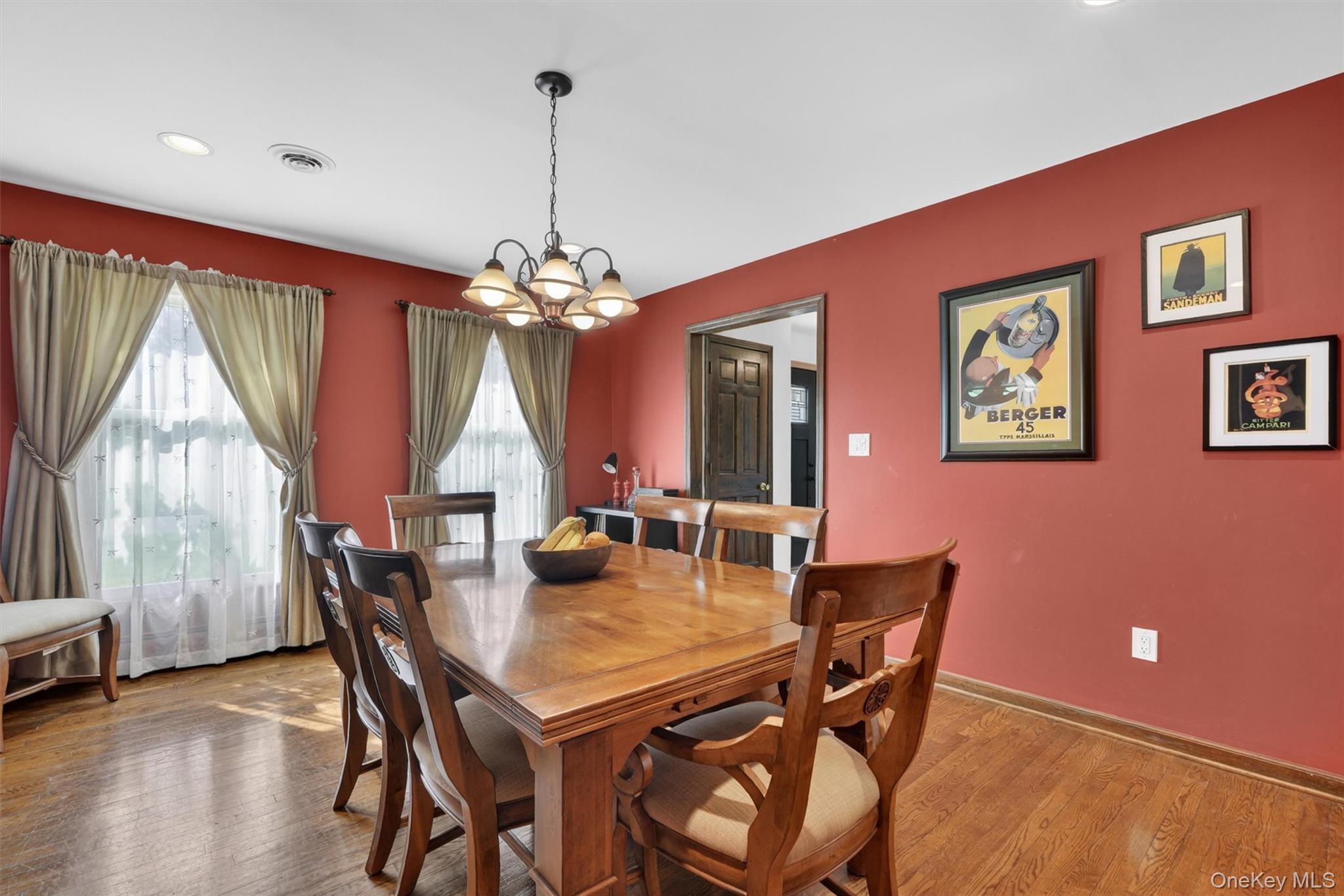 6 Amanda Court