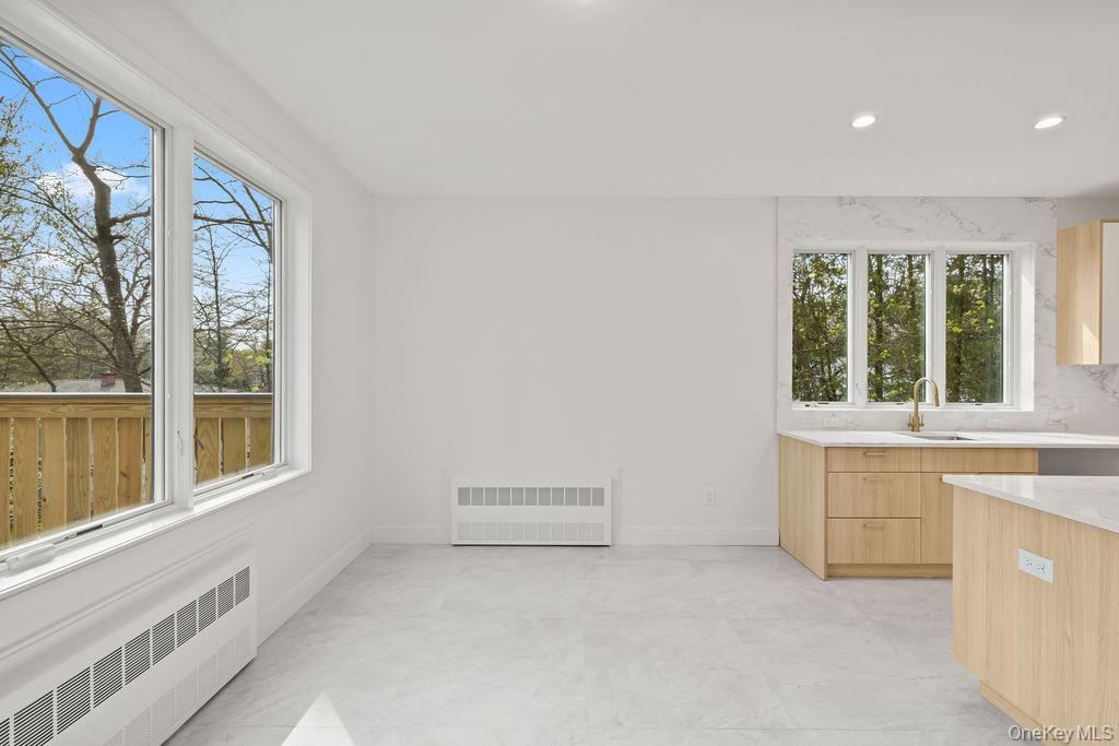 5 Mirror Lake Road Unit: 201