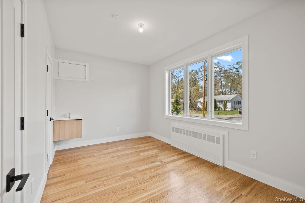 5 Mirror Lake Road Unit: 201